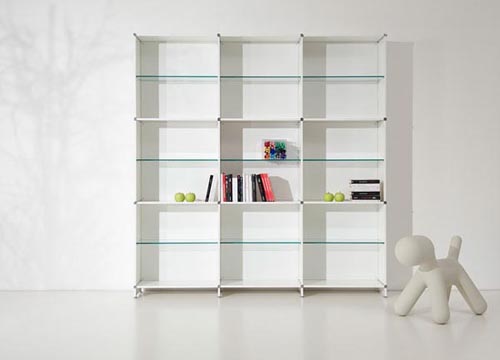 Giá sách ấn tượng màu trắng